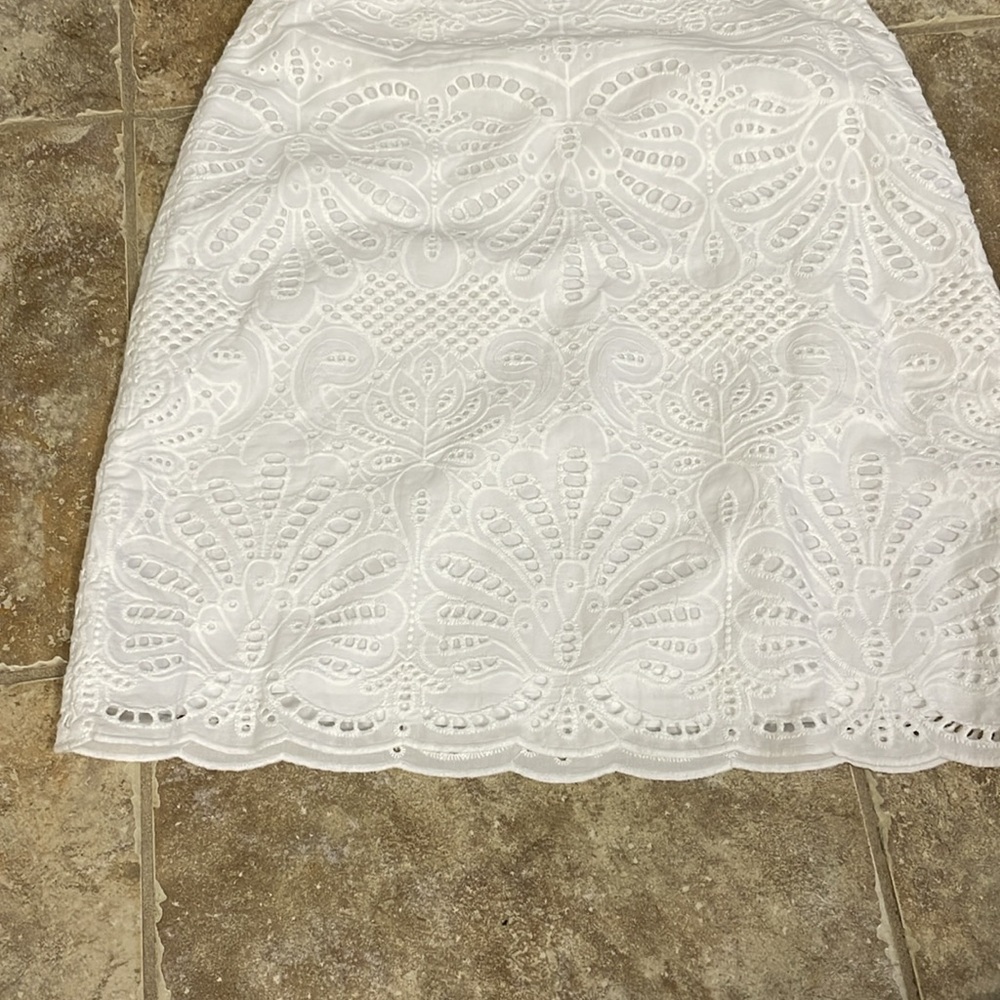 White eyelet mini skirt from Talbots size 2. - Picture 7 of 7